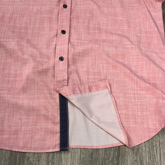 CONSTRUCT Men’s XL Coral Chambray Button-Down - Picture 6 of 9